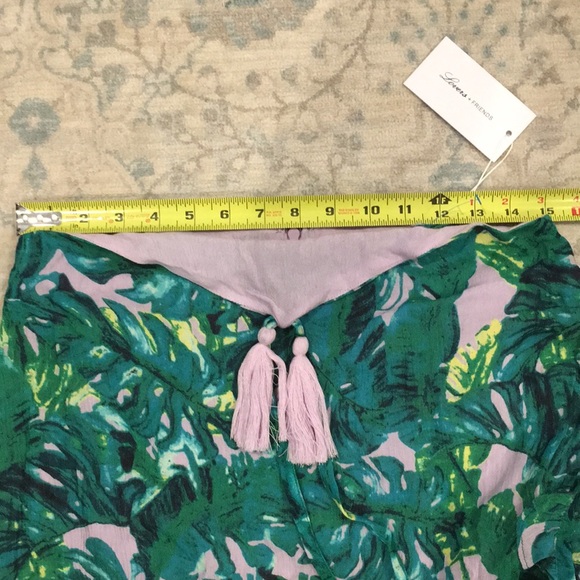 Lovers & Friends Dress Olivia dress in Lilac Palm - Picture 7 of 8